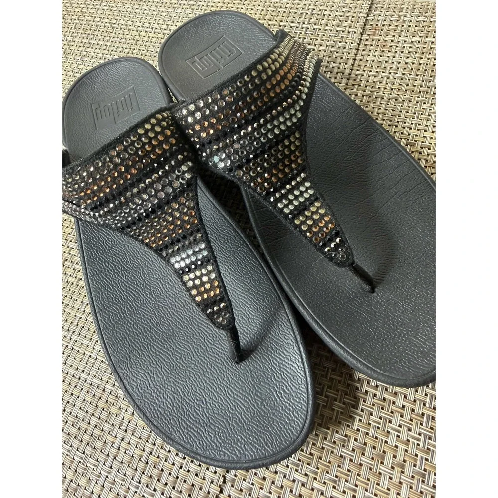 FitFlop Women's US 7 Luxe Rhinestone Sandals Black Thong Wedge Flip Flop